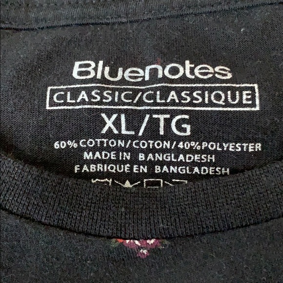 Rose Patterned T Shirt XL - Picture 3 of 3